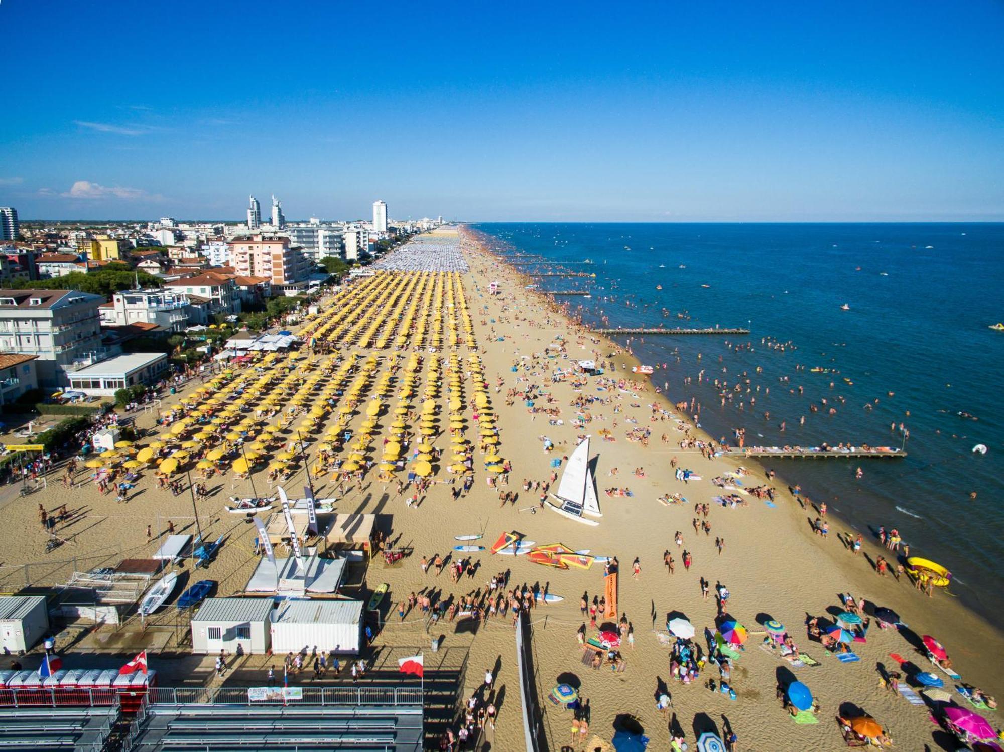 Mansarda 7 Trilocale, Bafile241 - 2' Piano No Ascensore - Adria Holiday Jesolo - Family Apartment Exterior foto